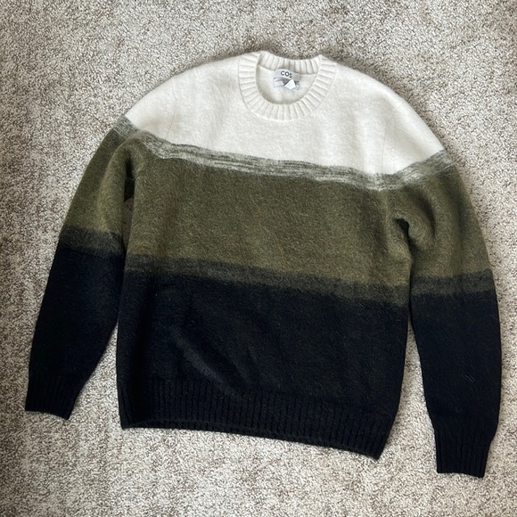 COS Other - COS SWEATER SIZE LARGE LIKE NEW